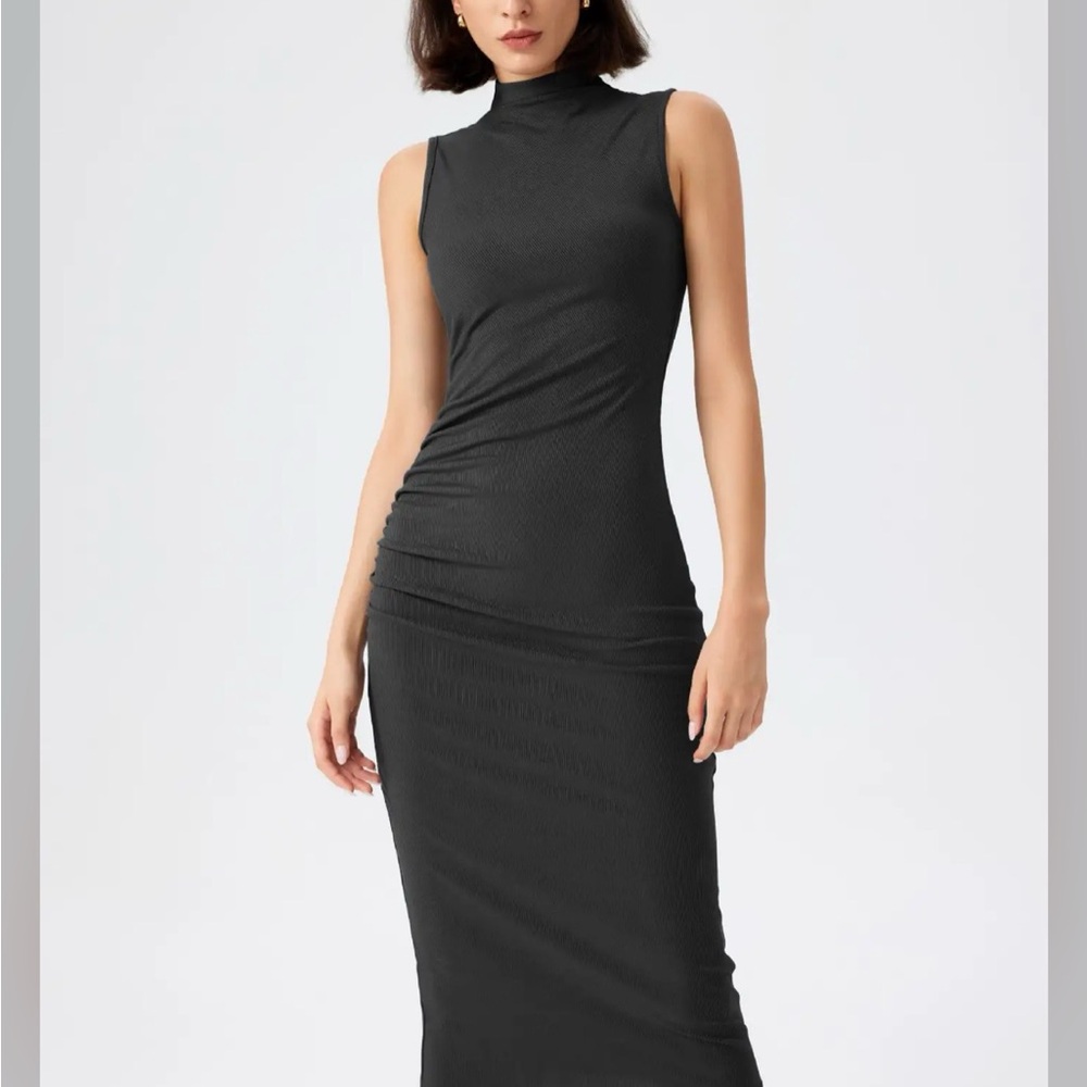 Cider Black Sleeveless Midi Dress